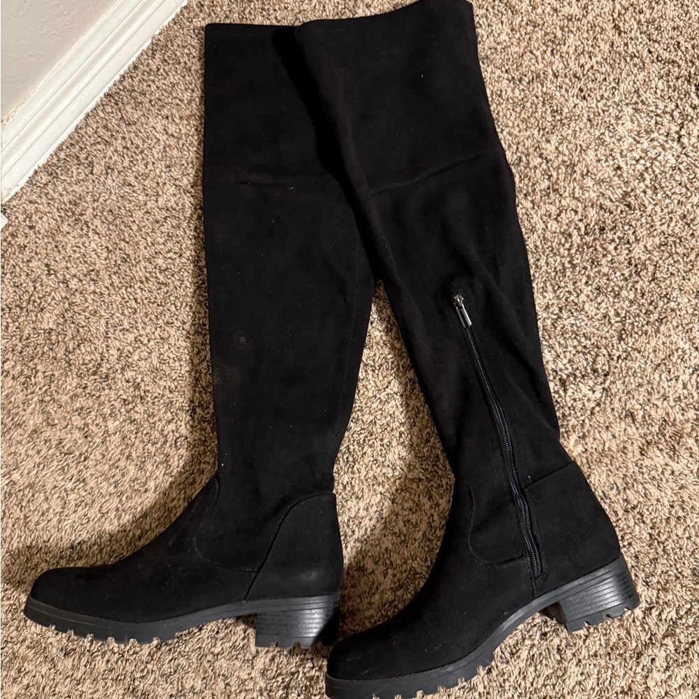 Women’s knee high boots 8.5